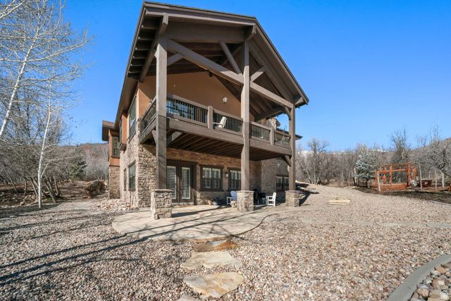 82 N MEADOW DR, Springville, UT 84663