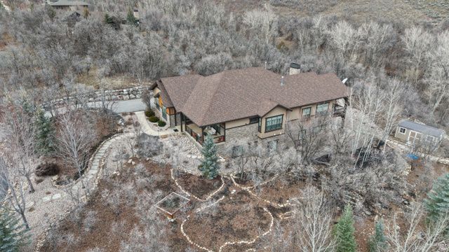 82 N MEADOW DR, Springville, UT 84663
