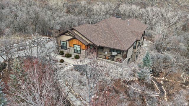 82 N MEADOW DR, Springville, UT 84663