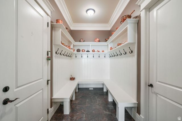 82 N MEADOW DR, Springville, UT 84663