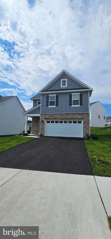 124 MASCOUTEN, Winchester, VA 22602