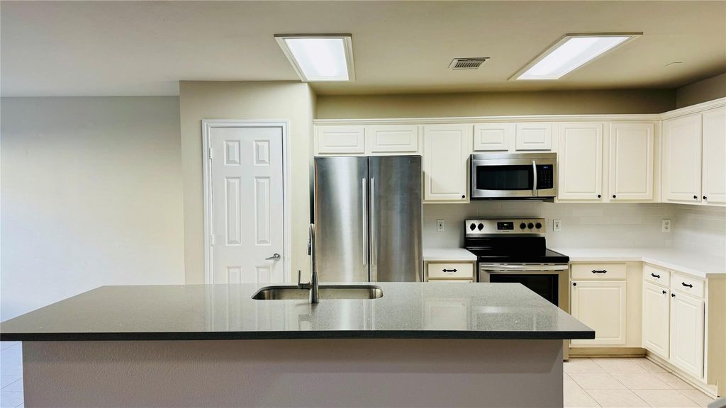 22 Timberstar Street, The Woodlands, TX 77382