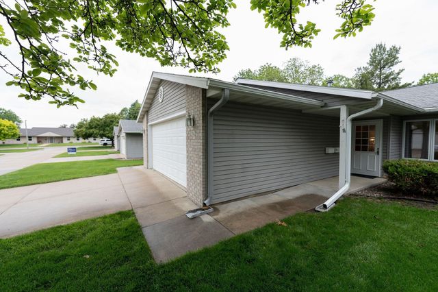 2842 19th Avenue NW, Rochester, MN 55901
