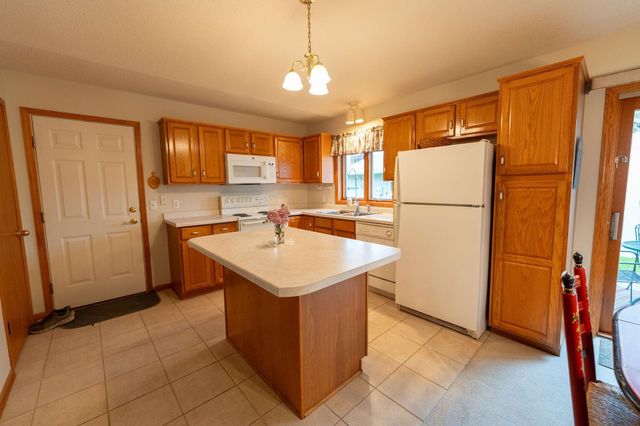 2842 19th Avenue NW, Rochester, MN 55901