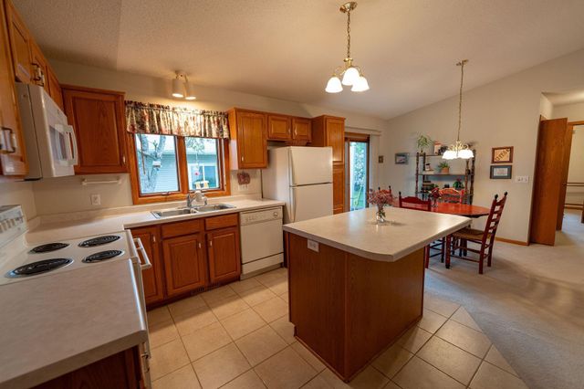 2842 19th Avenue NW, Rochester, MN 55901