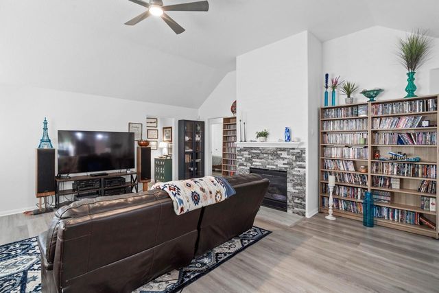 5003 Forest Hurst Glen, Spring, TX 77373