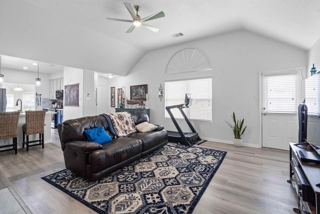 5003 Forest Hurst Glen, Spring, TX 77373