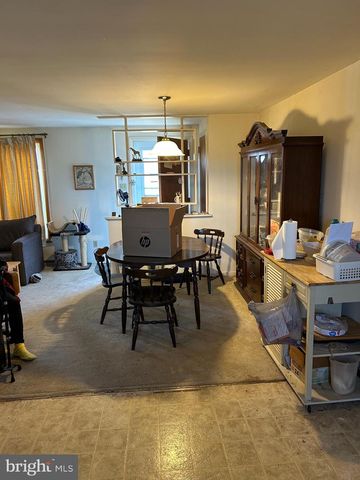 426 MACOBY ST., Pennsburg, PA 18073