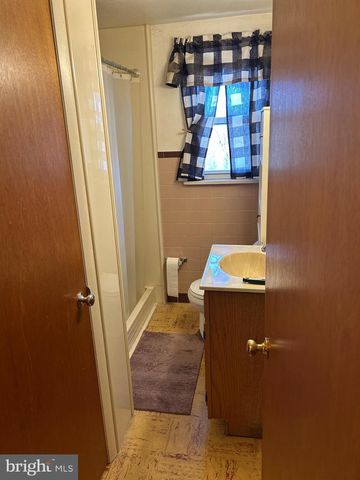 426 MACOBY ST., Pennsburg, PA 18073