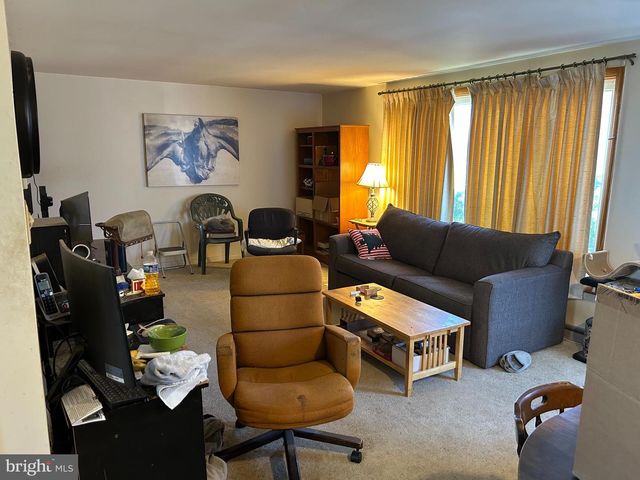 426 MACOBY ST., Pennsburg, PA 18073