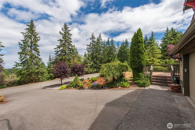 20 Doe Run Road, Sequim, WA 98382