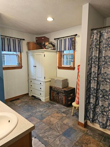 1548 E 380th Road, Bolivar, MO 65613