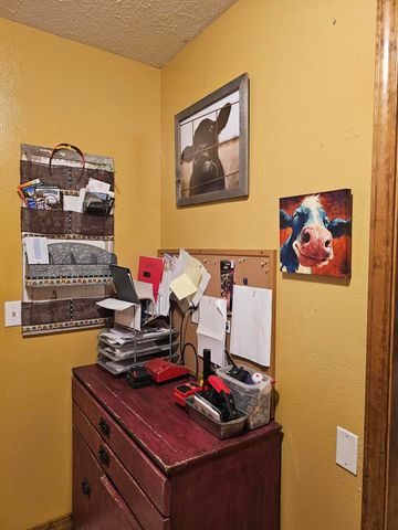 1548 E 380th Road, Bolivar, MO 65613