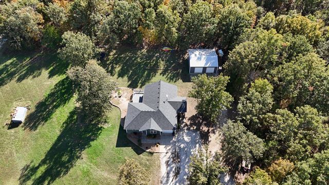 1548 E 380th Road, Bolivar, MO 65613