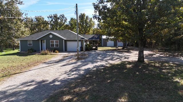 1548 E 380th Road, Bolivar, MO 65613