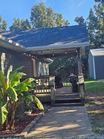 1548 E 380th Road, Bolivar, MO 65613