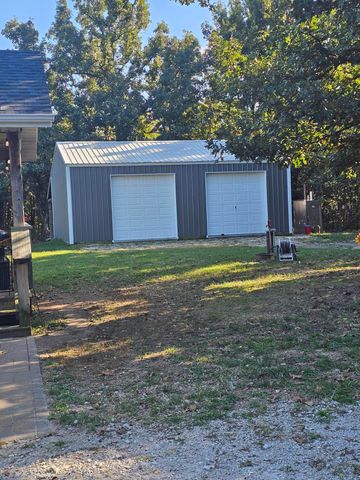 1548 E 380th Road, Bolivar, MO 65613