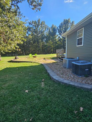 1548 E 380th Road, Bolivar, MO 65613