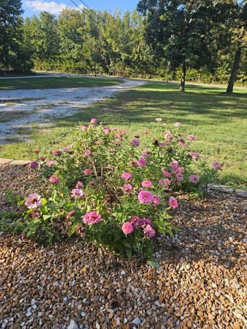 1548 E 380th Road, Bolivar, MO 65613