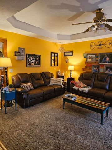 1548 E 380th Road, Bolivar, MO 65613