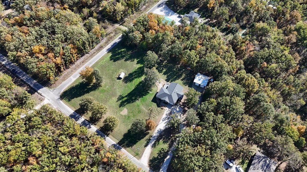 1548 E 380th Road, Bolivar, MO 65613