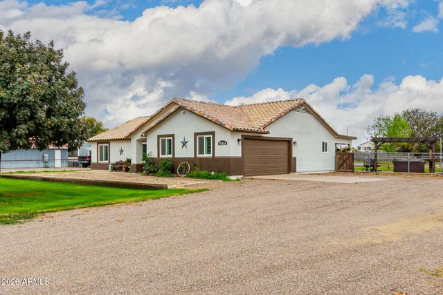 18333 E SUNNYDALE Drive, Queen Creek, AZ 85142