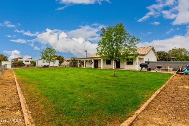 18333 E SUNNYDALE Drive, Queen Creek, AZ 85142