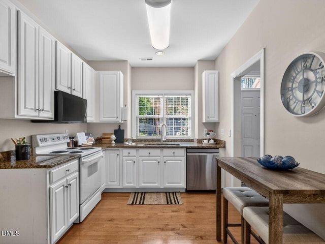 2110 White Pond Court, Apex, NC 27523
