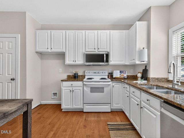 2110 White Pond Court, Apex, NC 27523