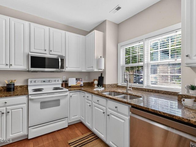 2110 White Pond Court, Apex, NC 27523
