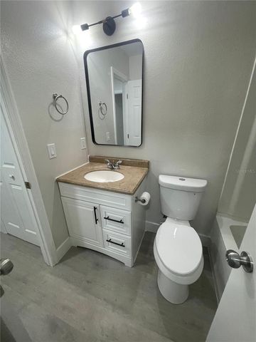 6104 CURRY FORD ROAD 207, Orlando, FL 32822