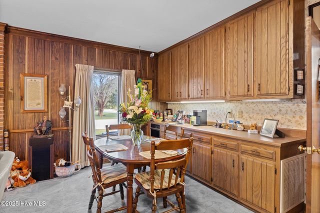 311 Lord Granville Drive, Morehead City, NC 28557