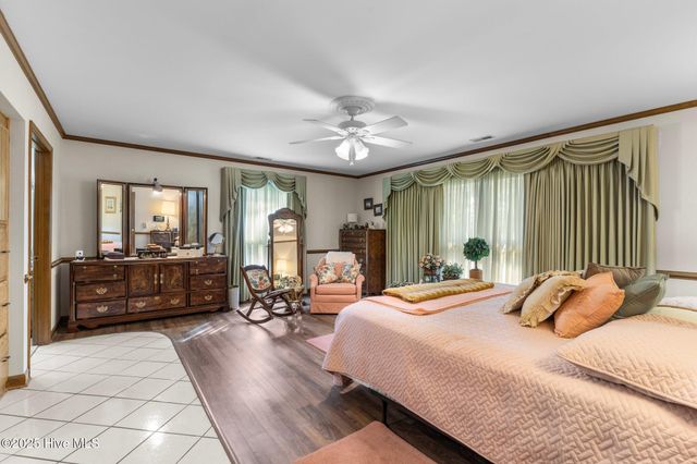 311 Lord Granville Drive, Morehead City, NC 28557