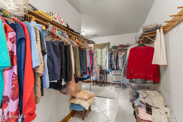 311 Lord Granville Drive, Morehead City, NC 28557