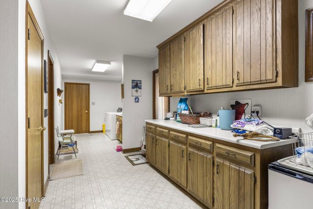 311 Lord Granville Drive, Morehead City, NC 28557