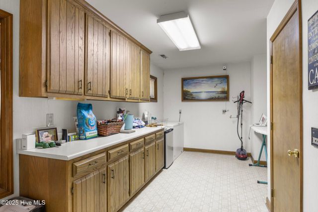 311 Lord Granville Drive, Morehead City, NC 28557