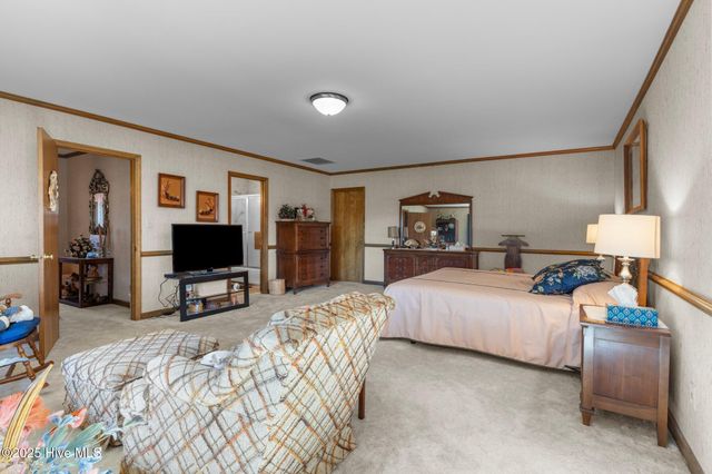 311 Lord Granville Drive, Morehead City, NC 28557