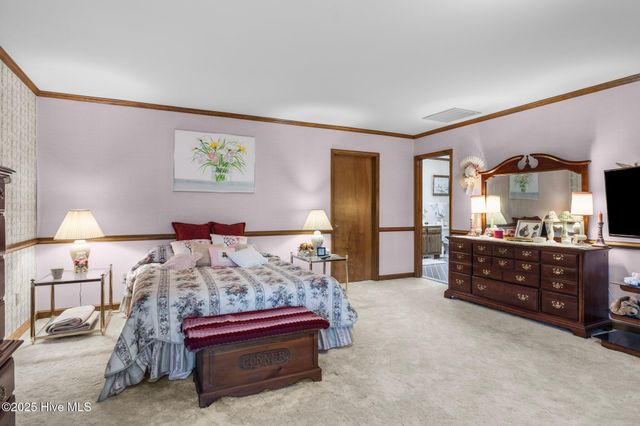 311 Lord Granville Drive, Morehead City, NC 28557