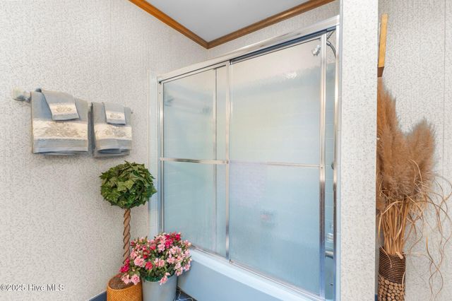 311 Lord Granville Drive, Morehead City, NC 28557