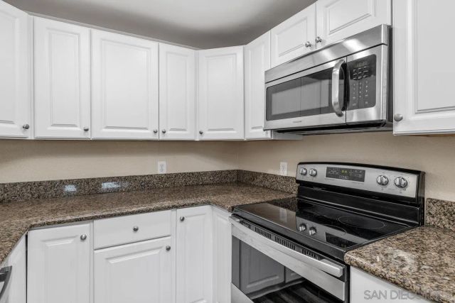 8860 Tamberly C, Santee, CA 92071