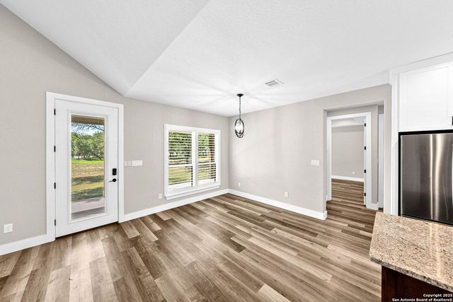 281 Cibolo, La Vernia, TX 78121