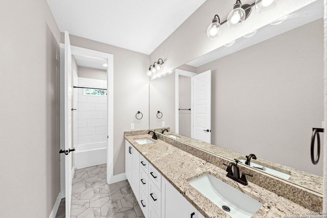281 Cibolo, La Vernia, TX 78121
