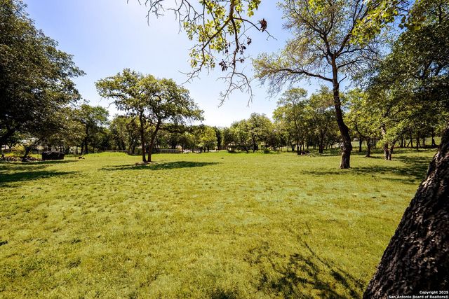 281 Cibolo, La Vernia, TX 78121