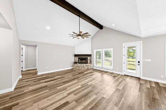 281 Cibolo, La Vernia, TX 78121