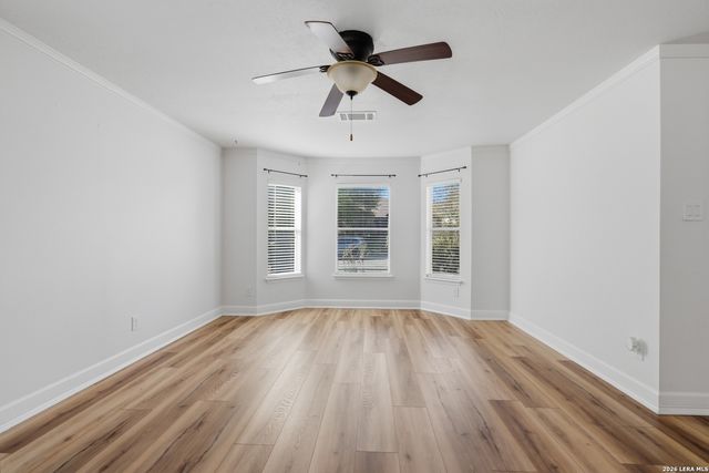 1527 Jasmine Dr, Schertz, TX 78154