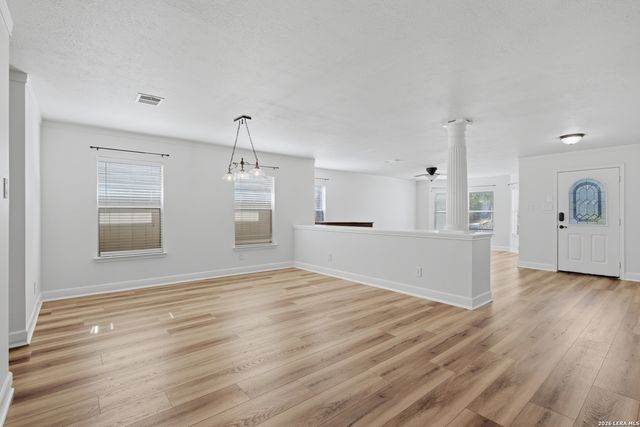 1527 Jasmine Dr, Schertz, TX 78154