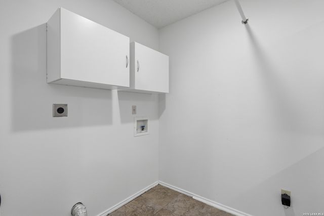 1527 Jasmine Dr, Schertz, TX 78154