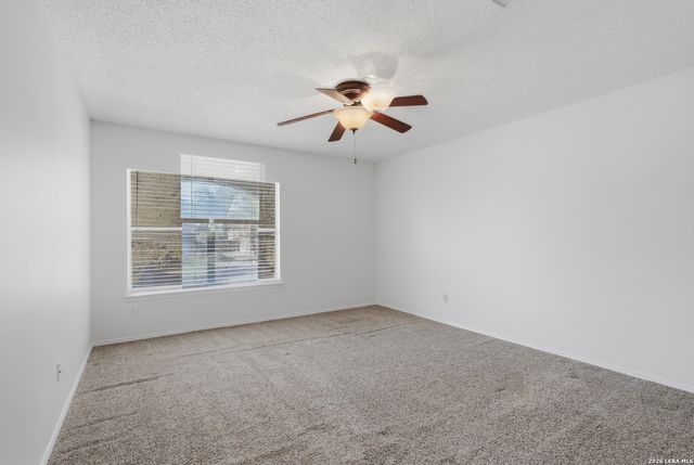 1527 Jasmine Dr, Schertz, TX 78154