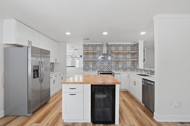 1527 Jasmine Dr, Schertz, TX 78154