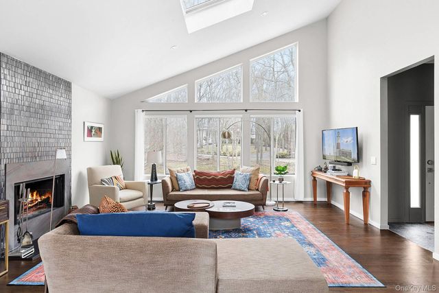 76 Island View Drive W, Sag Harbor, NY 11963